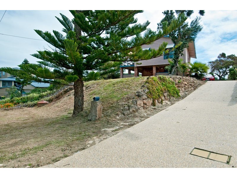 8 Coffey Street, Singleton WA 6175