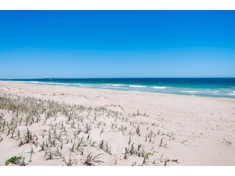 8 Coffey Street, Singleton WA 6175