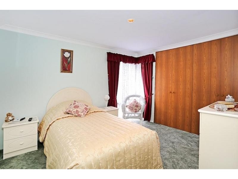 5 Feltin Place, Dudley Park WA 6210