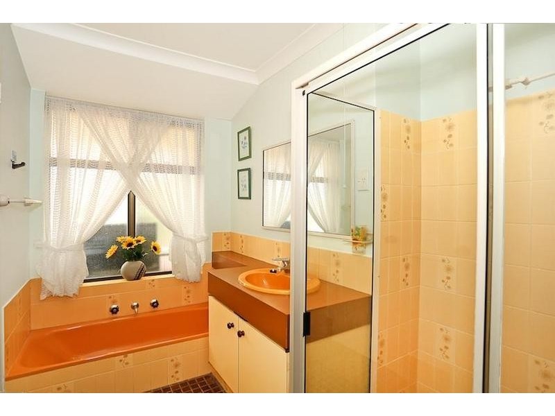 5 Feltin Place, Dudley Park WA 6210