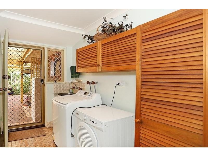 5 Feltin Place, Dudley Park WA 6210