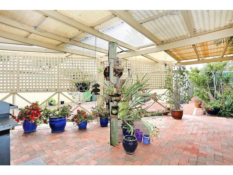 5 Feltin Place, Dudley Park WA 6210