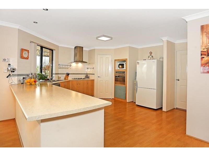 9 Philmont Way, Meadow Springs WA 6210