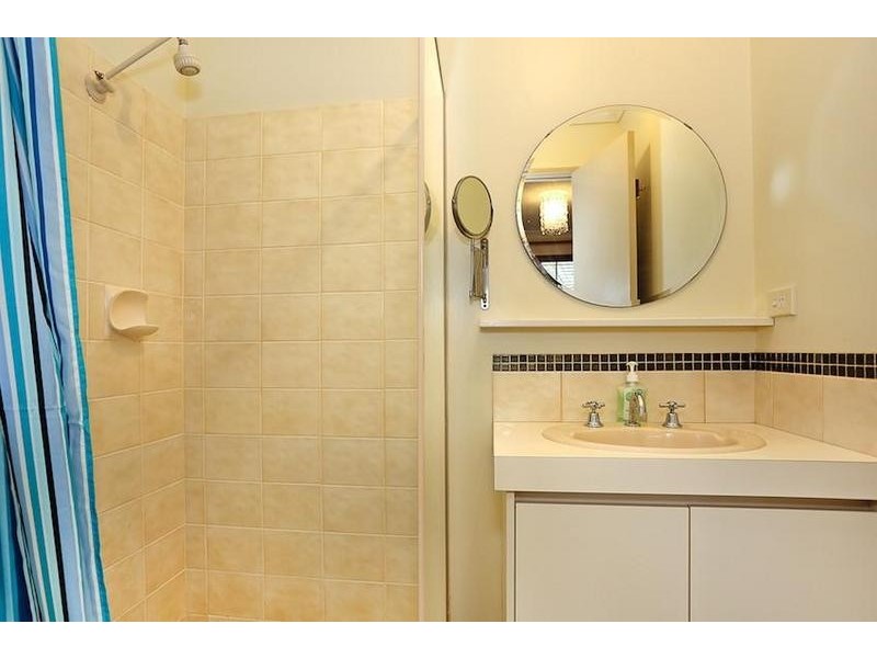 27 Templetonia Promenade, Halls Head WA 6210