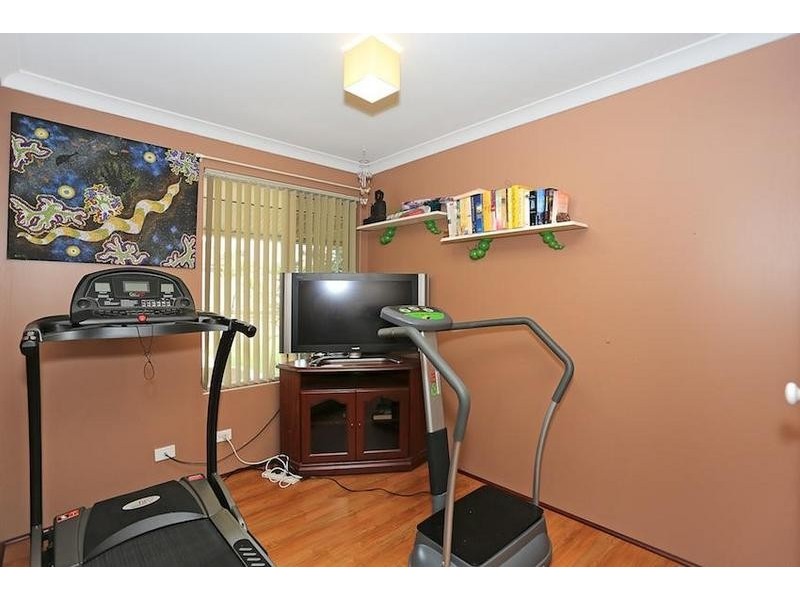 27 Templetonia Promenade, Halls Head WA 6210