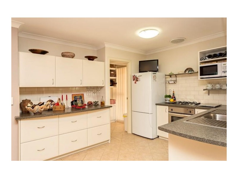 5 Tarata Close, Halls Head WA 6210