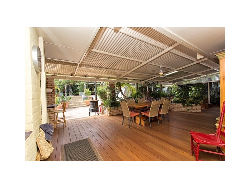 5 Tarata Close, Halls Head WA 6210