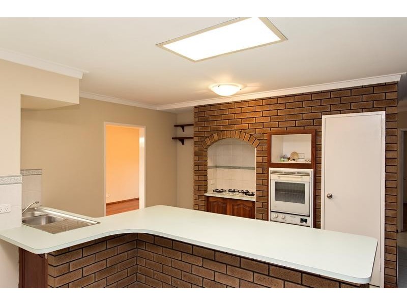 38 Arundel Drive, Halls Head WA 6210