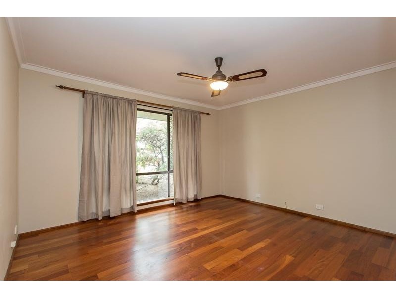 38 Arundel Drive, Halls Head WA 6210