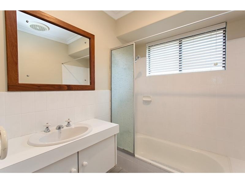 38 Arundel Drive, Halls Head WA 6210