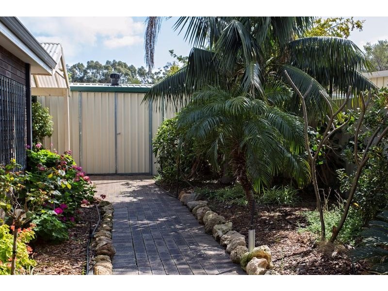 38 Arundel Drive, Halls Head WA 6210