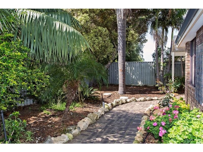 38 Arundel Drive, Halls Head WA 6210