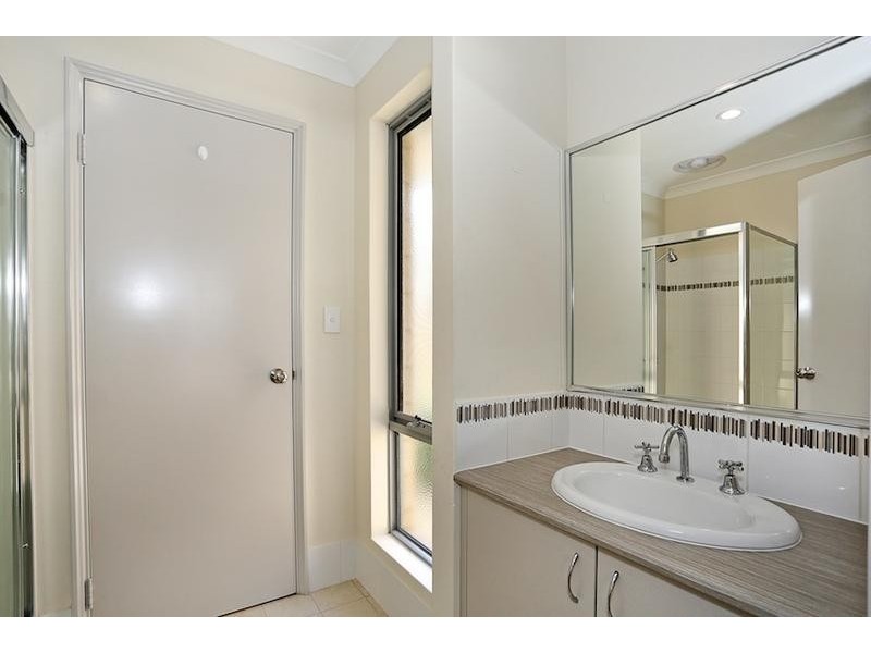 73 Leisure Way, Halls Head WA 6210