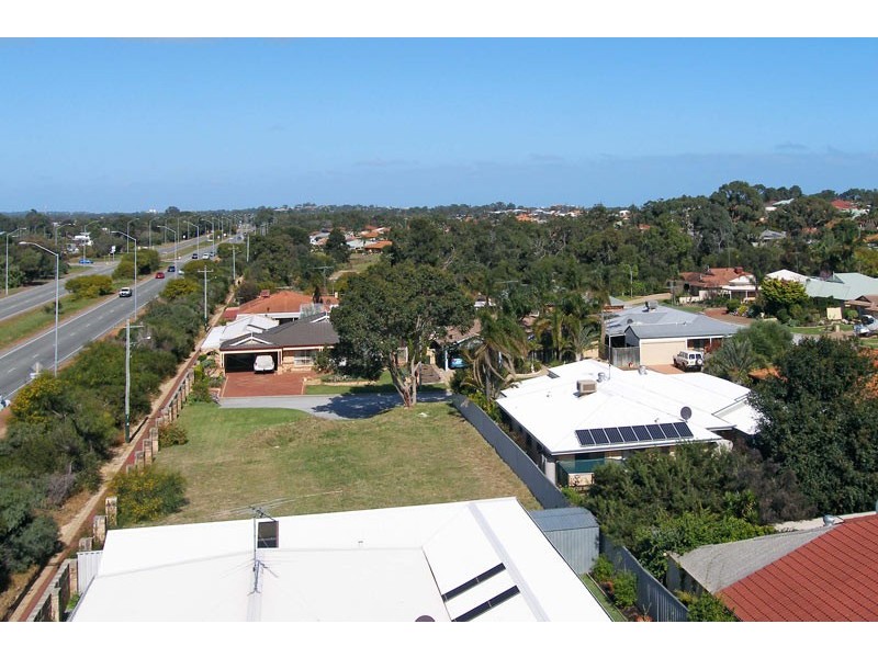 6 Castilloa Court, Halls Head WA 6210