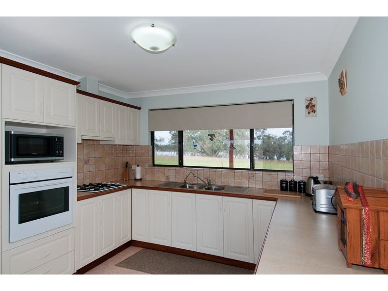 80 Tranquil Retreat, Barragup WA 6209