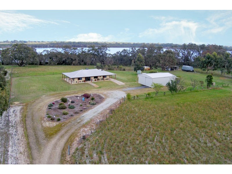 80 Tranquil Retreat, Barragup WA 6209