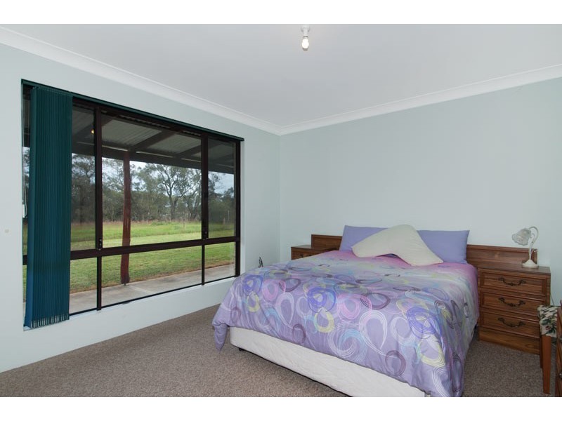 80 Tranquil Retreat, Barragup WA 6209