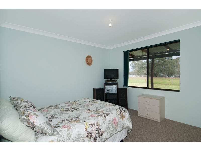 80 Tranquil Retreat, Barragup WA 6209