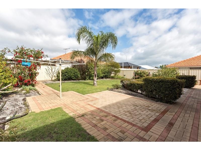 28 Ravendale Drive, Dudley Park WA 6210