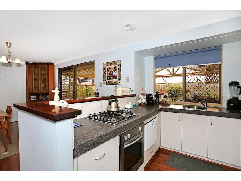 2/4 Tern Court, Halls Head WA 6210