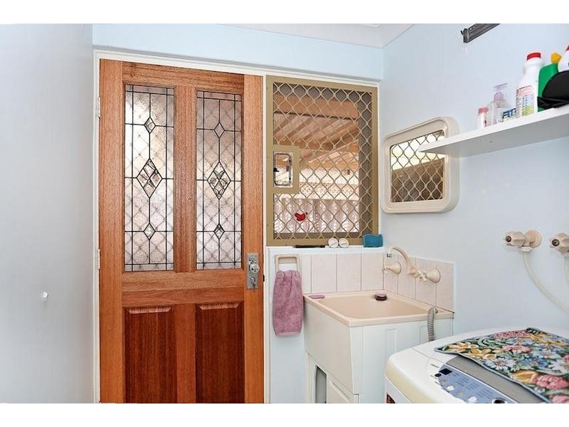 2/4 Tern Court, Halls Head WA 6210