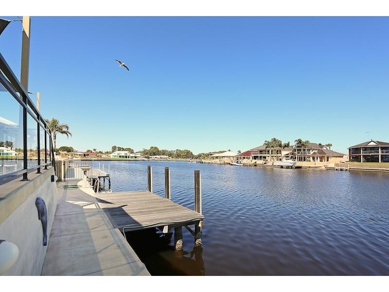 20 Donnelly Gardens, Dudley Park WA 6210