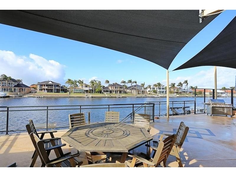 20 Donnelly Gardens, Dudley Park WA 6210