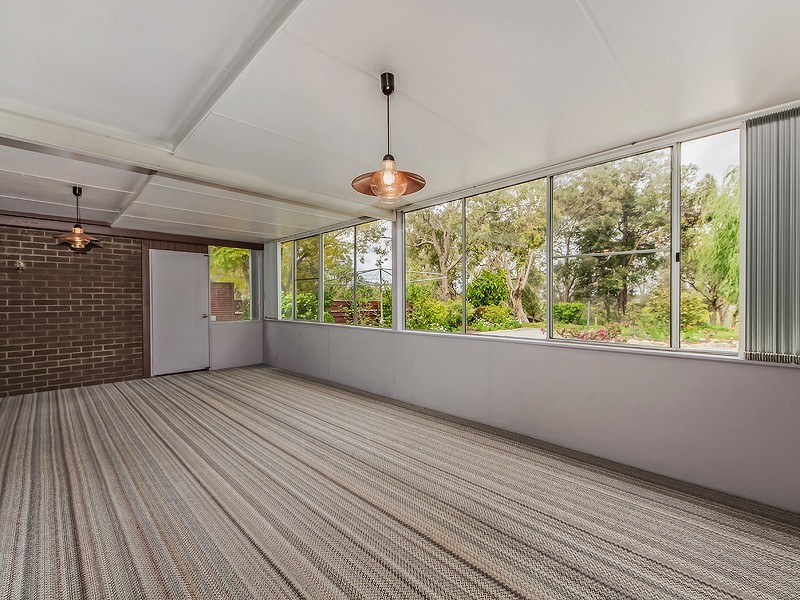 1 Rodoreda Crescent, Ravenswood WA 6208