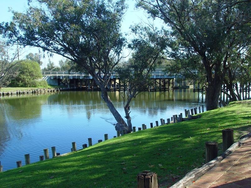 1 Rodoreda Crescent, Ravenswood WA 6208