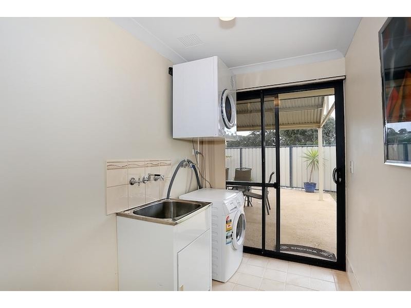 1 Capilano Court, Meadow Springs WA 6210