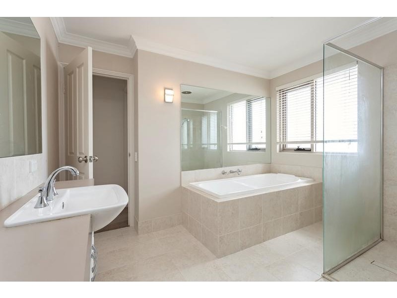 117 Hudson Drive, Dudley Park WA 6210