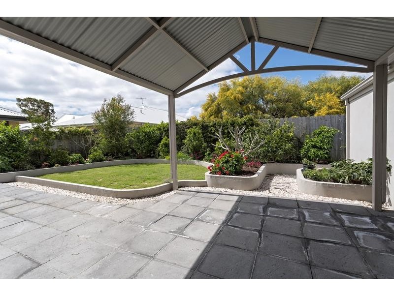 117 Hudson Drive, Dudley Park WA 6210