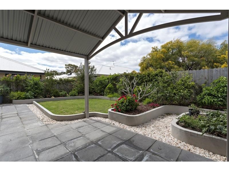 117 Hudson Drive, Dudley Park WA 6210