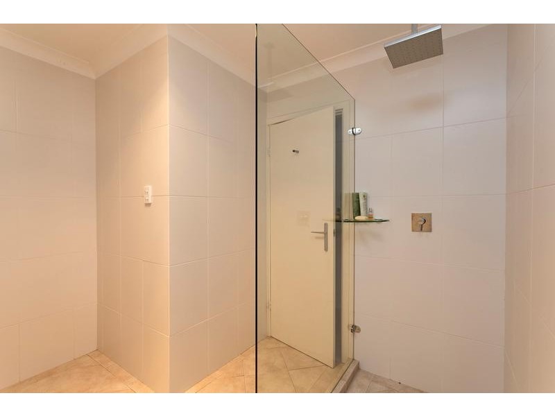 2 Avalon Parade, Falcon WA 6210