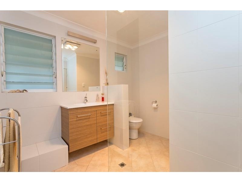 2 Avalon Parade, Falcon WA 6210