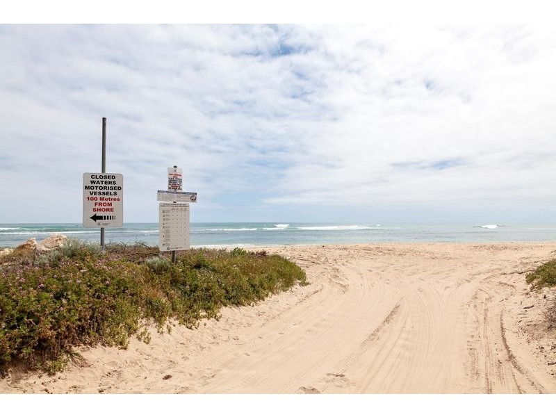 2 Avalon Parade, Falcon WA 6210