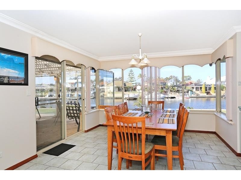 10 De Grey Close, Dudley Park WA 6210