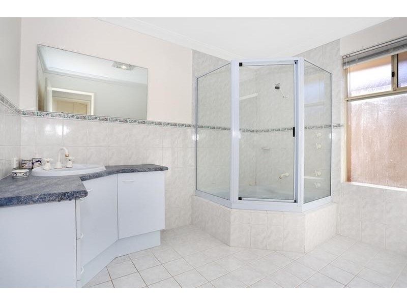 10 De Grey Close, Dudley Park WA 6210