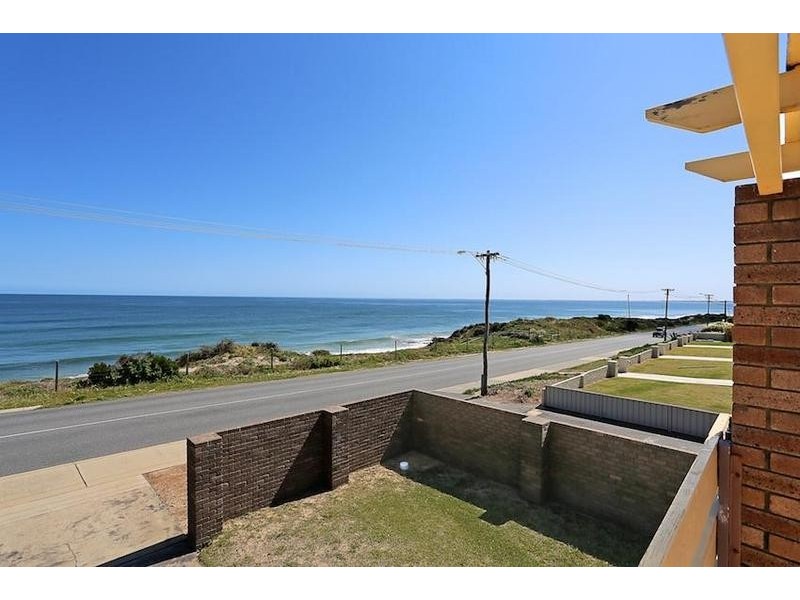 36 Halls Head Parade, Halls Head WA 6210