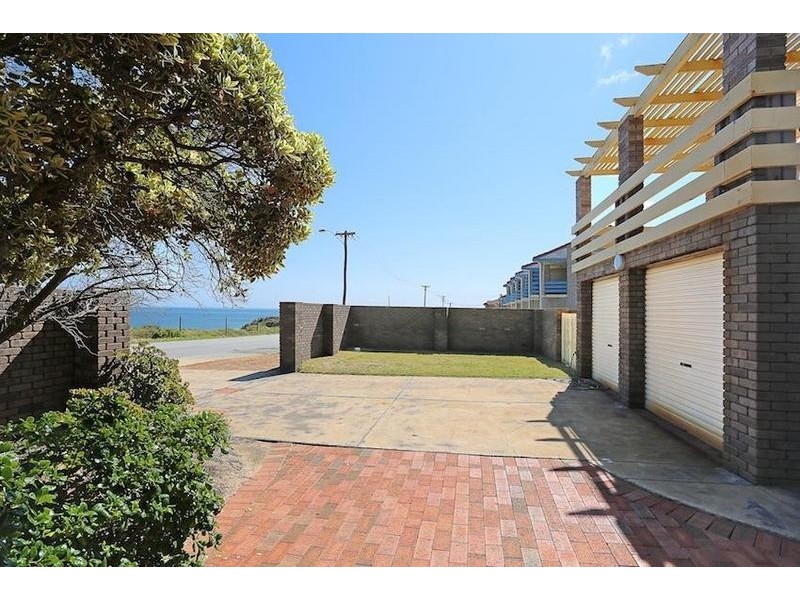 36 Halls Head Parade, Halls Head WA 6210