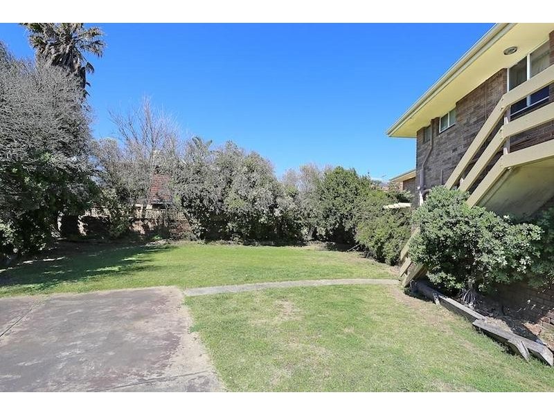 36 Halls Head Parade, Halls Head WA 6210