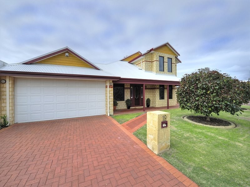 19 Onslow Court, Erskine WA 6210