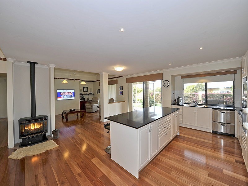 19 Onslow Court, Erskine WA 6210