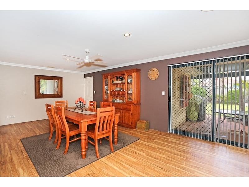 28 Templetonia Promenade, Halls Head WA 6210