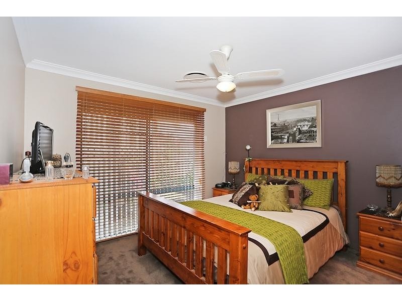 28 Templetonia Promenade, Halls Head WA 6210