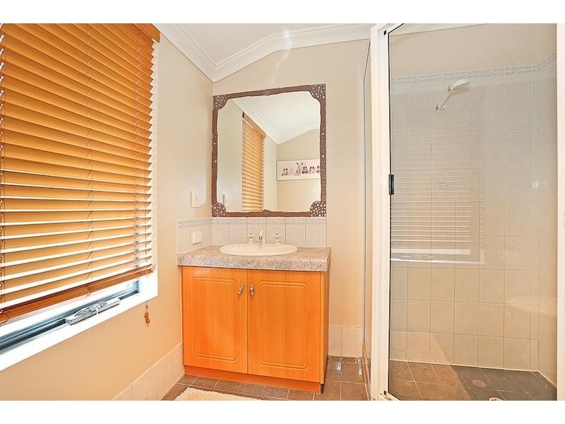 28 Templetonia Promenade, Halls Head WA 6210