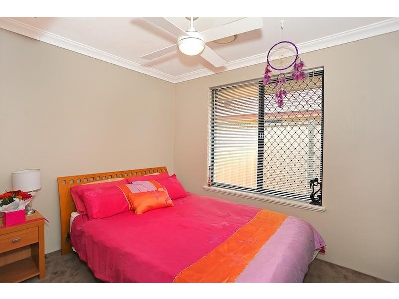 28 Templetonia Promenade, Halls Head WA 6210