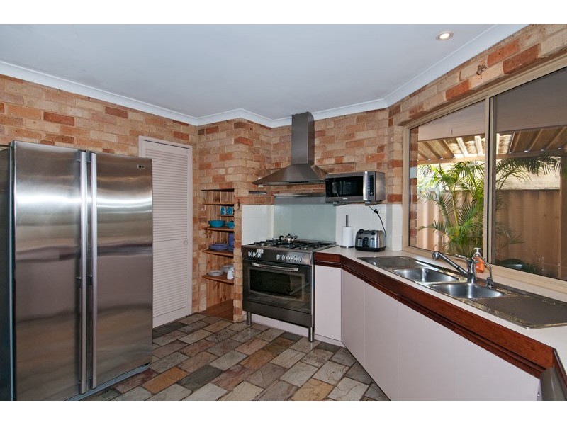 4 Magog Court, Greenfields WA 6210
