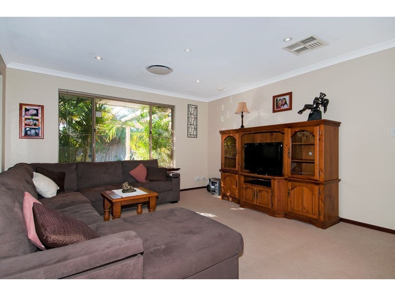 4 Magog Court, Greenfields WA 6210