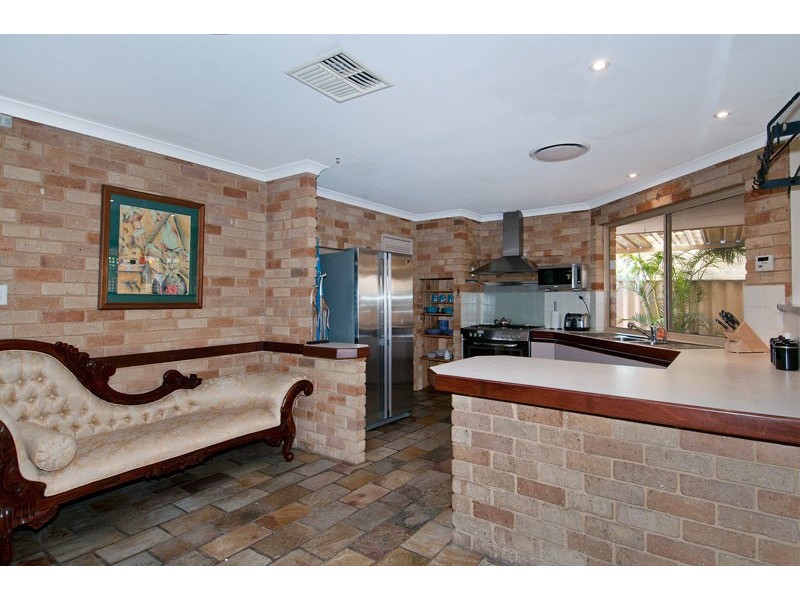 4 Magog Court, Greenfields WA 6210